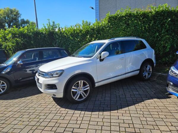 VOLKSWAGEN Touareg - immagine 3