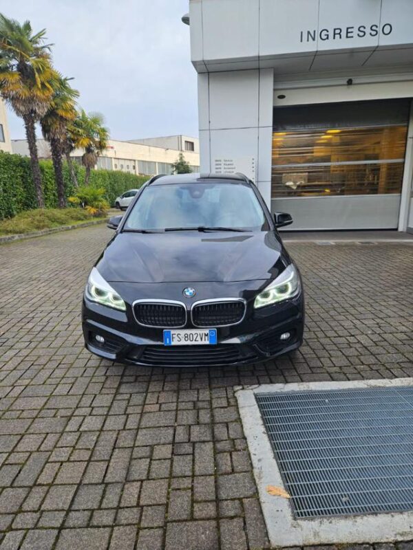 BMW 218 - immagine 3